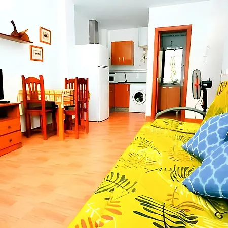 Apartamento San Ignacio Solo Familia Pareja Bajo B * Conil De La Frontera